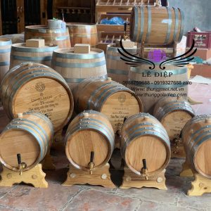 thùng ủ rượu gỗ sồi